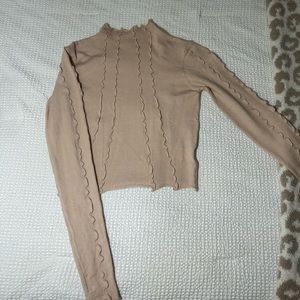 ‼️SOLD‼️ Crop Long Sleeve, NEVER WORN
